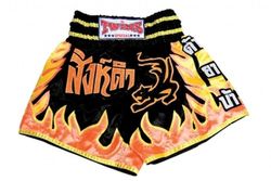 Thaiboxing Shorts schwarz-gelb-rote Flamme