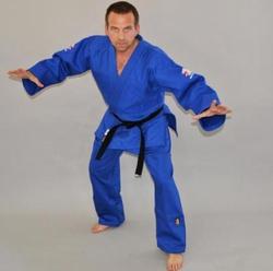Judogi mittelschwer mit IJF Zulassung in blau