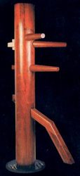 Holzdummy Wing Chun mit Stahlplatte