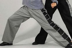 KWON graue Basics Pants mit Boxerbund und schwarzem Seitenstreifen